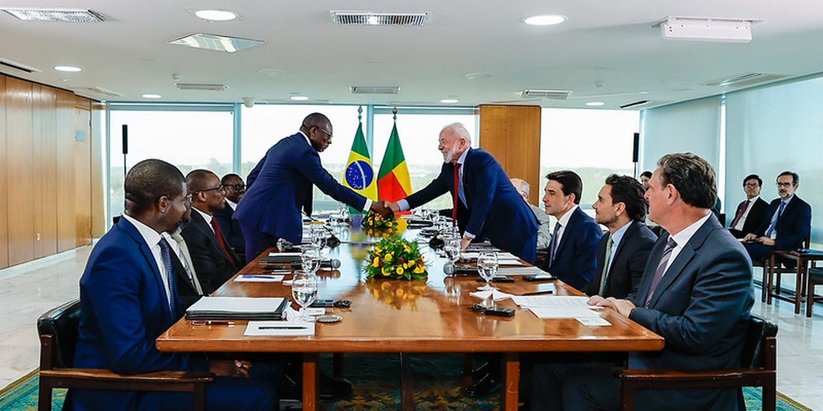 lula-e-presidente-do-benin-discutem-agricultura-e-conexao-aerea