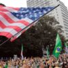 Ato pró-Bolsonaro une governadores e parlamentares de direita em SP