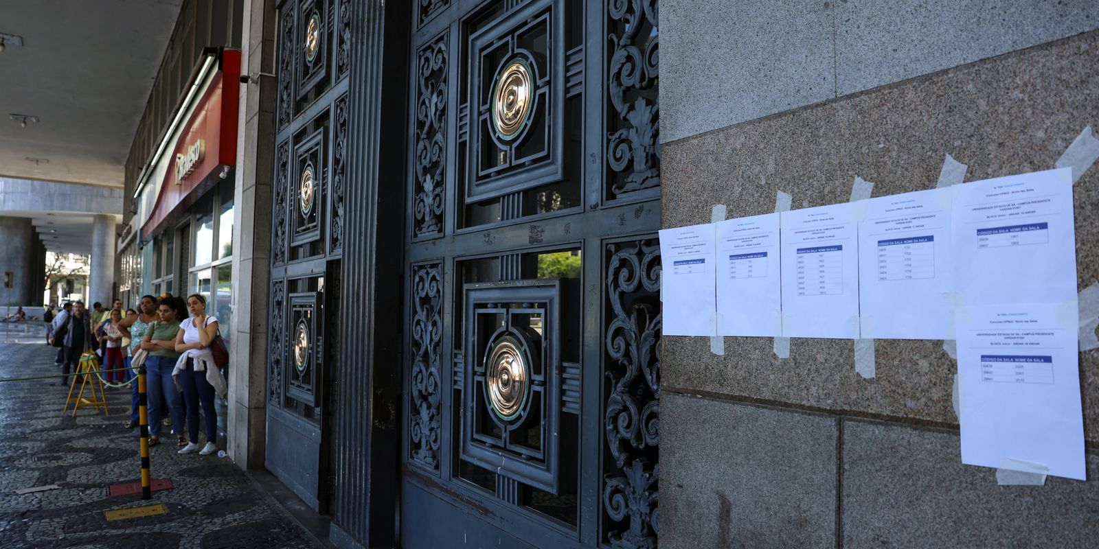 portoes-nos-locais-de-prova-do-cnu-2025-sao-fechados