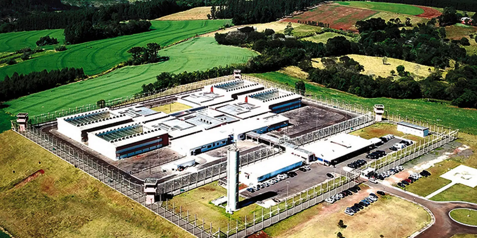 sete-chefes-do-comando-vermelho-sao-levados-para-catanduvas,-no-parana