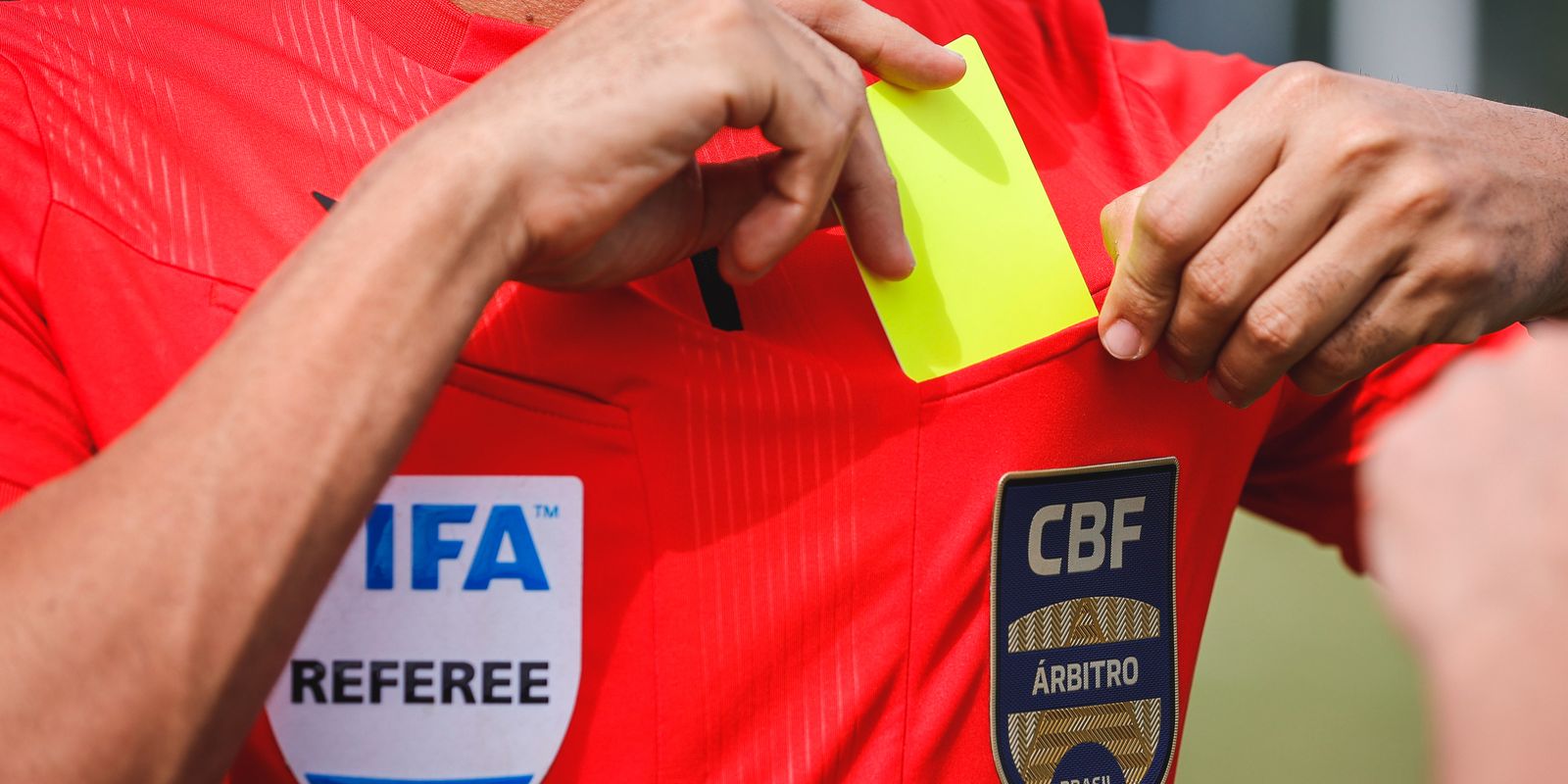 cbf-anuncia-programa-de-profissionalizacao-de-arbitros-de-futebol