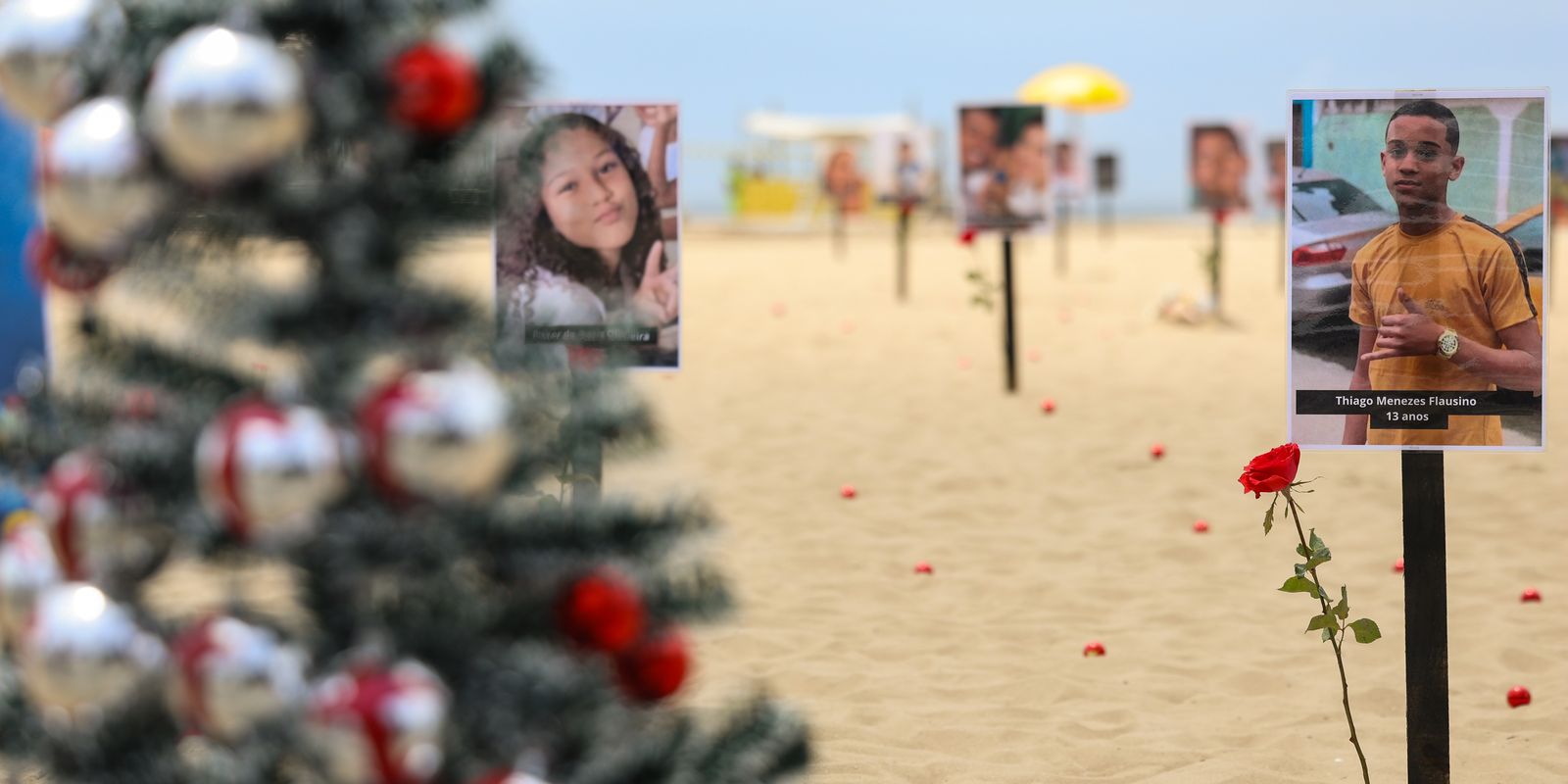 “Carinhoso, sorridente, feliz”, diz mãe sobre filho morto por PMs