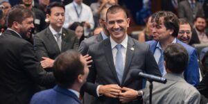 pdt-aciona-stf-para-anular-eleicao-de-douglas-ruas-na-alerj