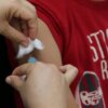 Vacinação nas escolas segue até dia 30 e meta é imunizar 27 milhões