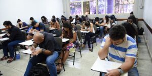 provas-do-encceja-sao-realizadas-neste-domingo-em-todo-o-pais