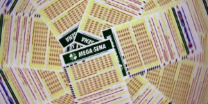 mega-sena-acumula-para-r$-102-milhoes;-confira-os-numeros-sorteados