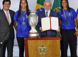 lula-diz-que-enviara-projeto-de-lei-para-incentivar-futebol-feminino
