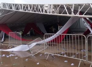 sp:-uma-pessoa-morre-e-40-se-ferem-em-queda-de-estrutura-durante-festa