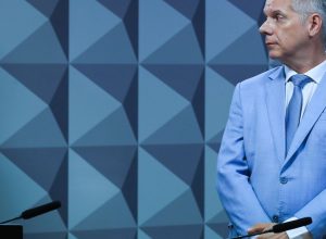 pf-diz-que-ex-presidente-do-inss-recebia-r$-250-mil-mensais-de-propina