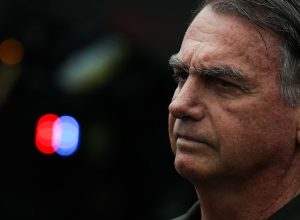 pl-suspende-atividades-partidarias-e-salario-de-bolsonaro