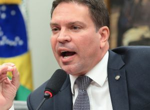 moraes-pede-aos-estados-unidos-extradicao-de-ramagem