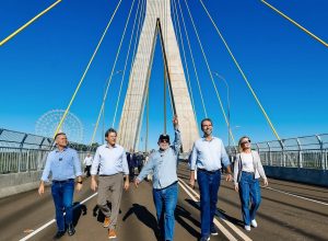 lula-inaugura-ponte-em-foz-do-iguacu-e-critica-quem-constroi-“muros”