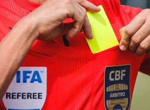 cbf-anuncia-programa-de-profissionalizacao-de-arbitros-de-futebol