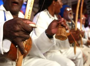 bloco-de-carnaval-mostra-as-conexoes-entre-samba-e-capoeira