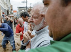 perdas-materiais-serao-recuperadas,-diz-lula-em-visita-a-minas-gerais