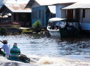 cheia-no-amazonas-deixa-quatro-cidades-em-situacao-de-emergencia