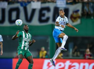 brasileiro:-chapecoense-e-gremio-ficam-no-empate-de-1-a-1