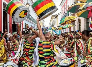 olodum-completa-47-anos-com-festa-na-bahia