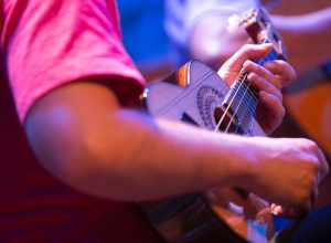 dia-do-choro-marca-nascimento-do-primeiro-estilo-urbano-brasileiro