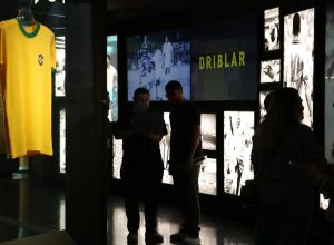 museu-do-futebol-lanca-exposicao-sobre-camisas-da-selecao-brasileira
