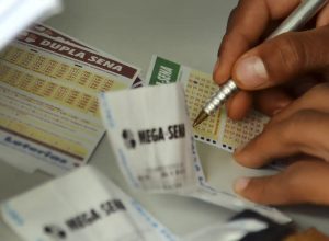 mega-sena-acumula-para-r$-30-milhoes;-confira-os-numeros-sorteados
