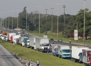 lei-garante-frete-minimo-no-transporte-de-cargas;-saiba-o-que-muda