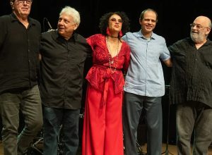 repertorio-de-caetano-veloso-embala-show-exclusivo-na-tv-brasil