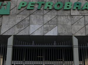 petrobras-anuncia-descoberta-de-petroleo-na-foz-do-amazonas