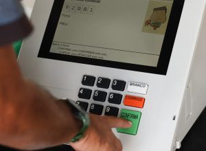 facebook-falha-em-filtrar-anuncio-com-desinformacao-eleitoral,-diz-ong