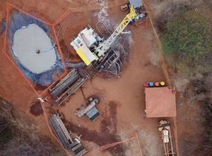 justica-federal-paralisa-atividade-de-mina-de-litio-em-minas-gerais